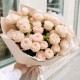 11 бежевых кустовых роз