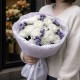 Букет 7 кустовых хризантем с фиолетовой статицей
