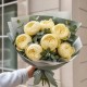 Букет 7 желтых пионов