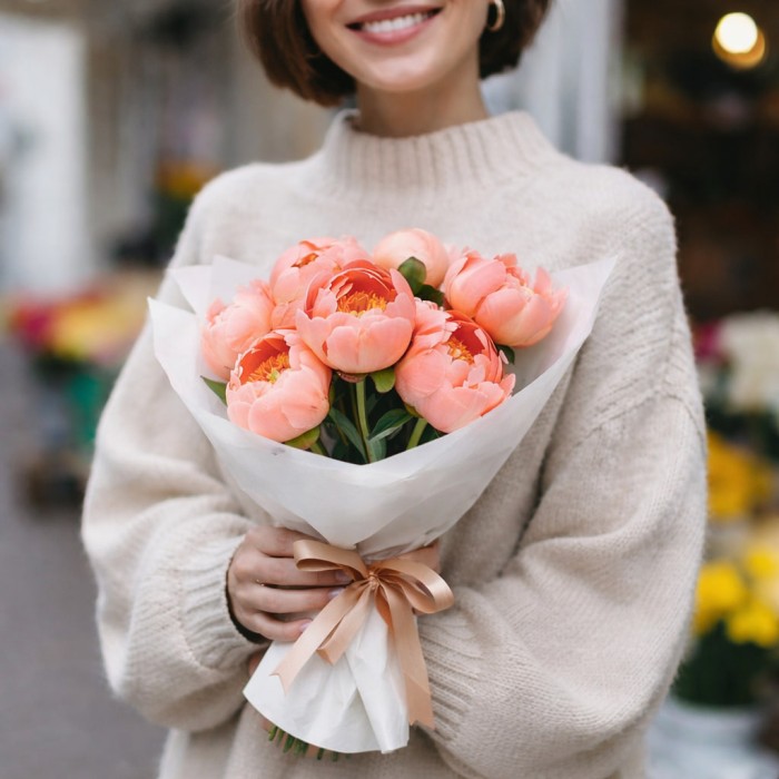 Букет 7 коралловых пионов