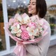 Букет 9 орхидей с пионами
