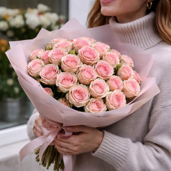 9 розовых кустовых роз Прана